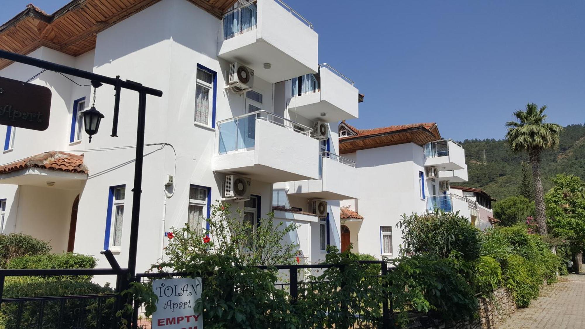 إتْشميلير Tolan Apartments المظهر الخارجي الصورة